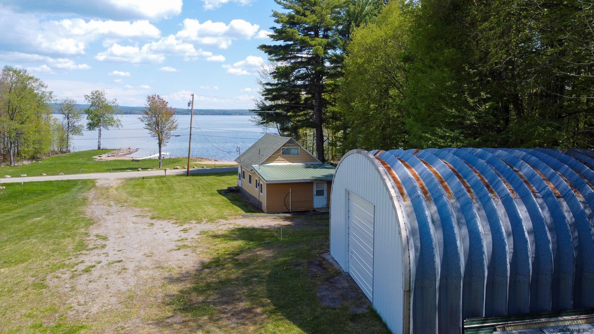 552 Bunker Hill Rd, Mayfield, NY 12117