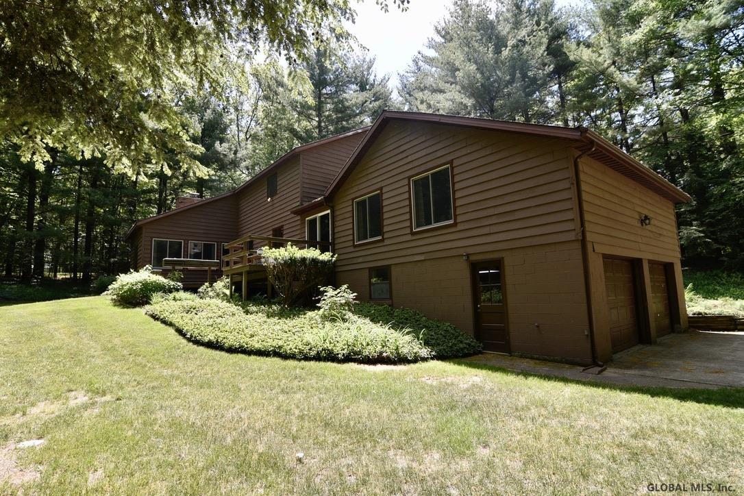 711 Plank Rd, Clifton Park, NY Property Listing from DaviesDavies