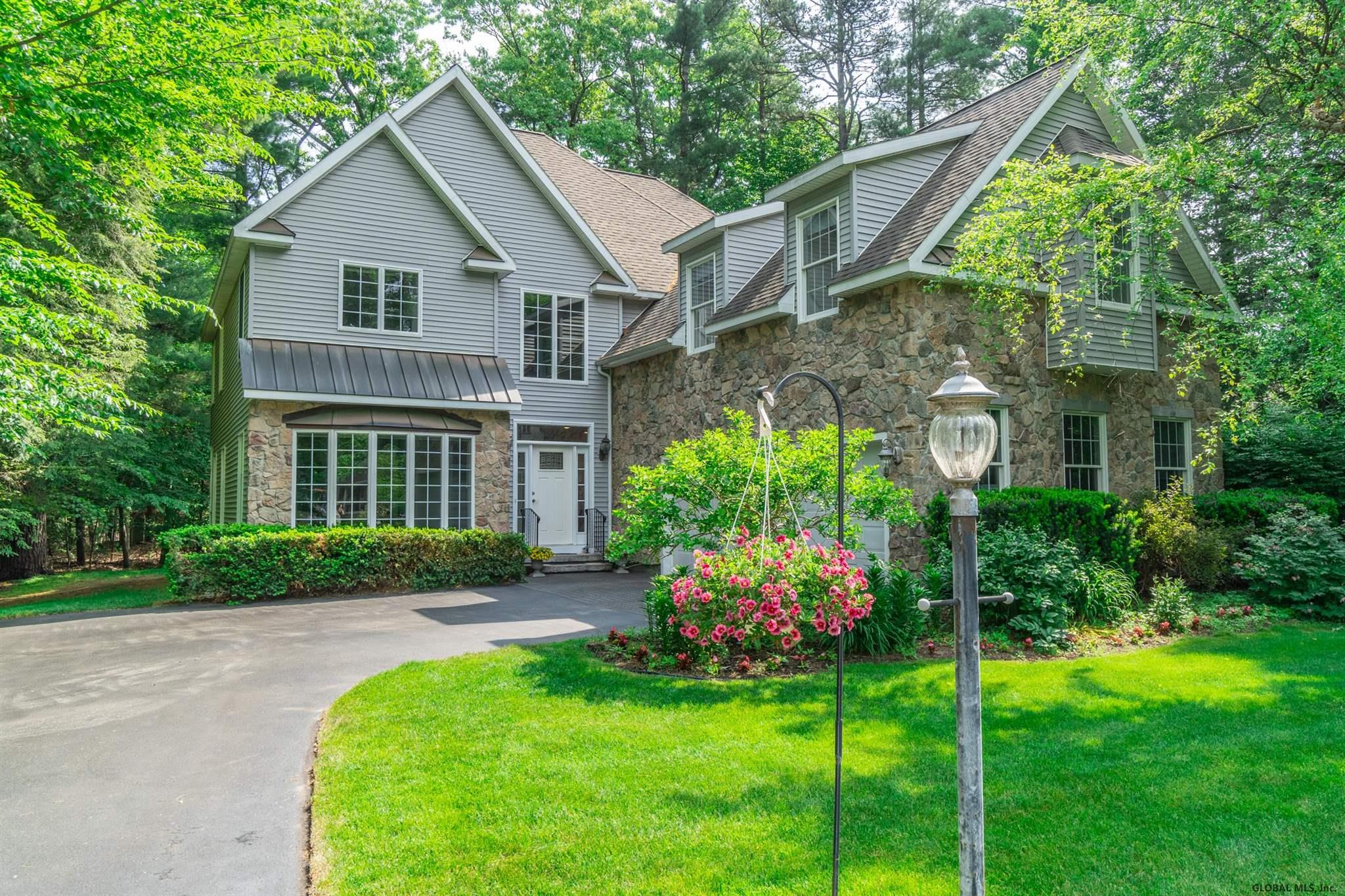 94 Fieldstone Dr, Wilton, NY Property Listing from DaviesDavies