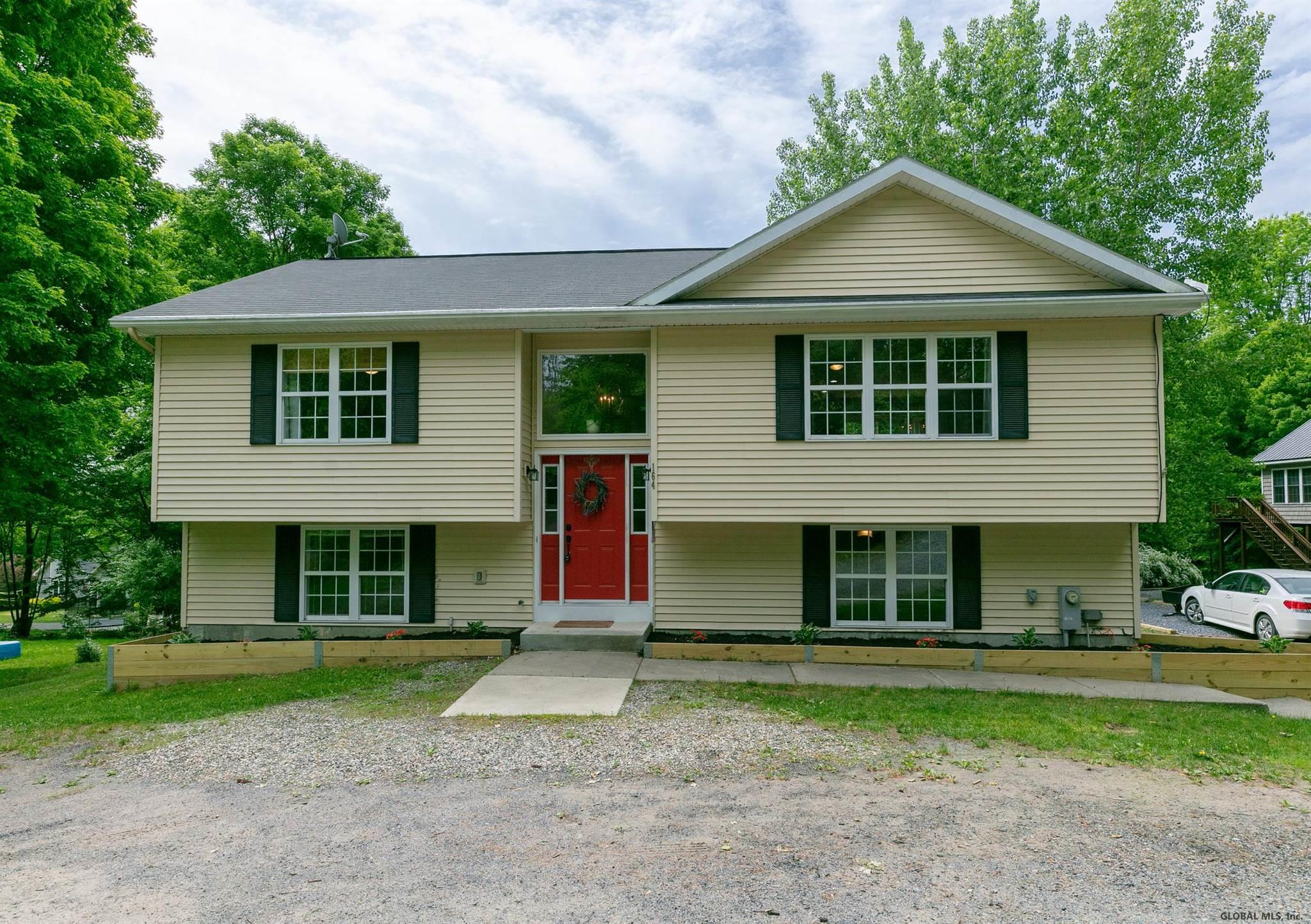 164 North Greenfield Rd, Porter Corners, NY 12859