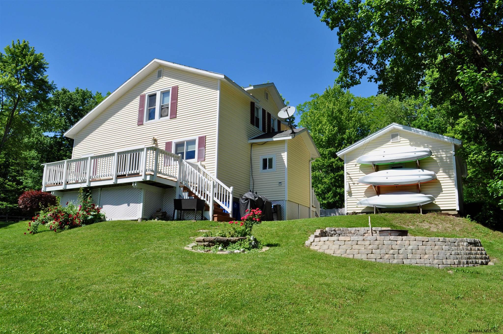 22 Highland Av, Fort Johnson, NY Property Listing from DaviesDavies