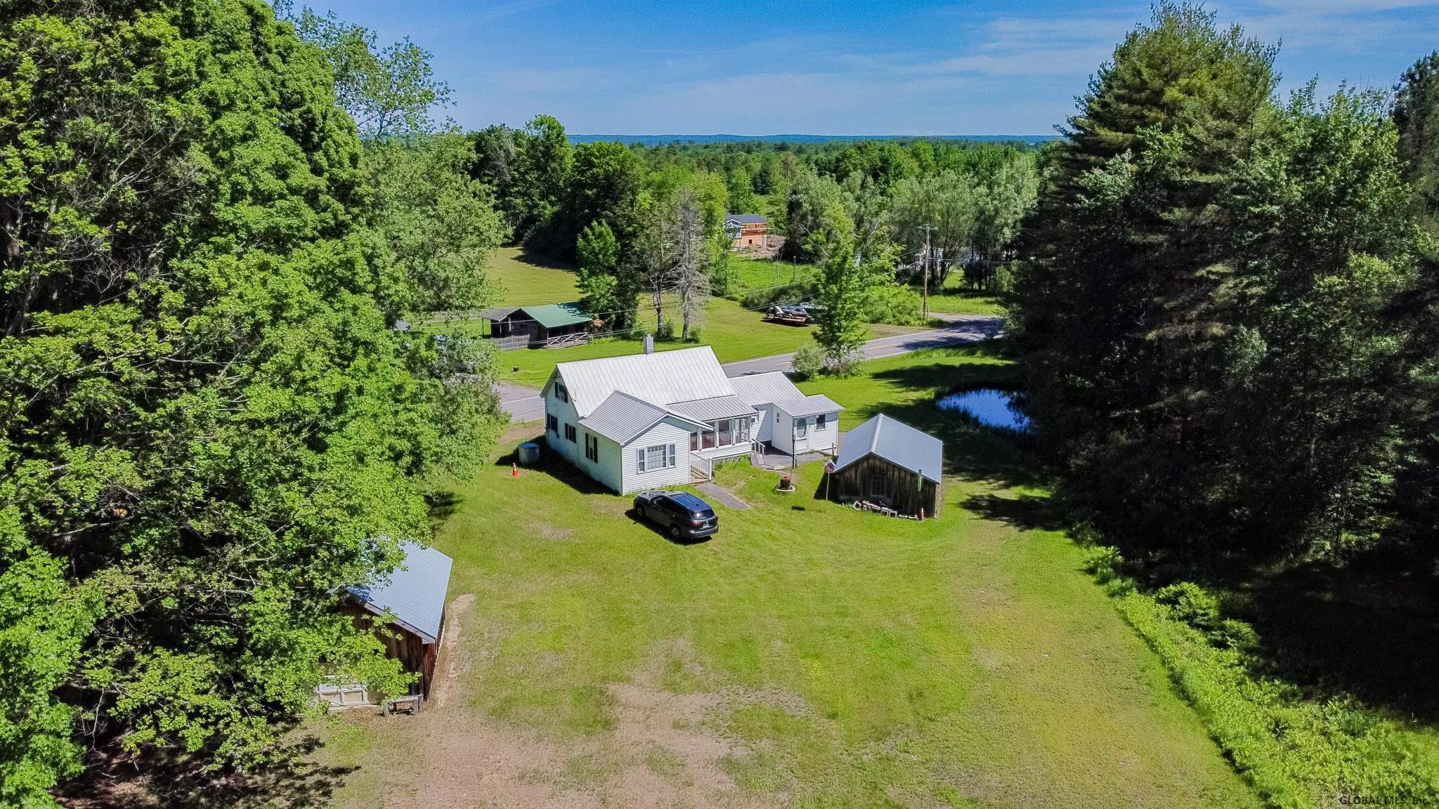 607 County Highway 123, Mayfield, NY 12117