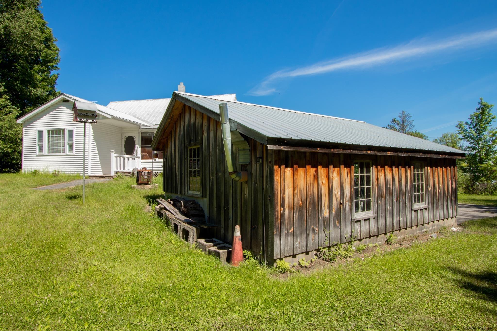 607 County Highway 123, Mayfield, NY 12117