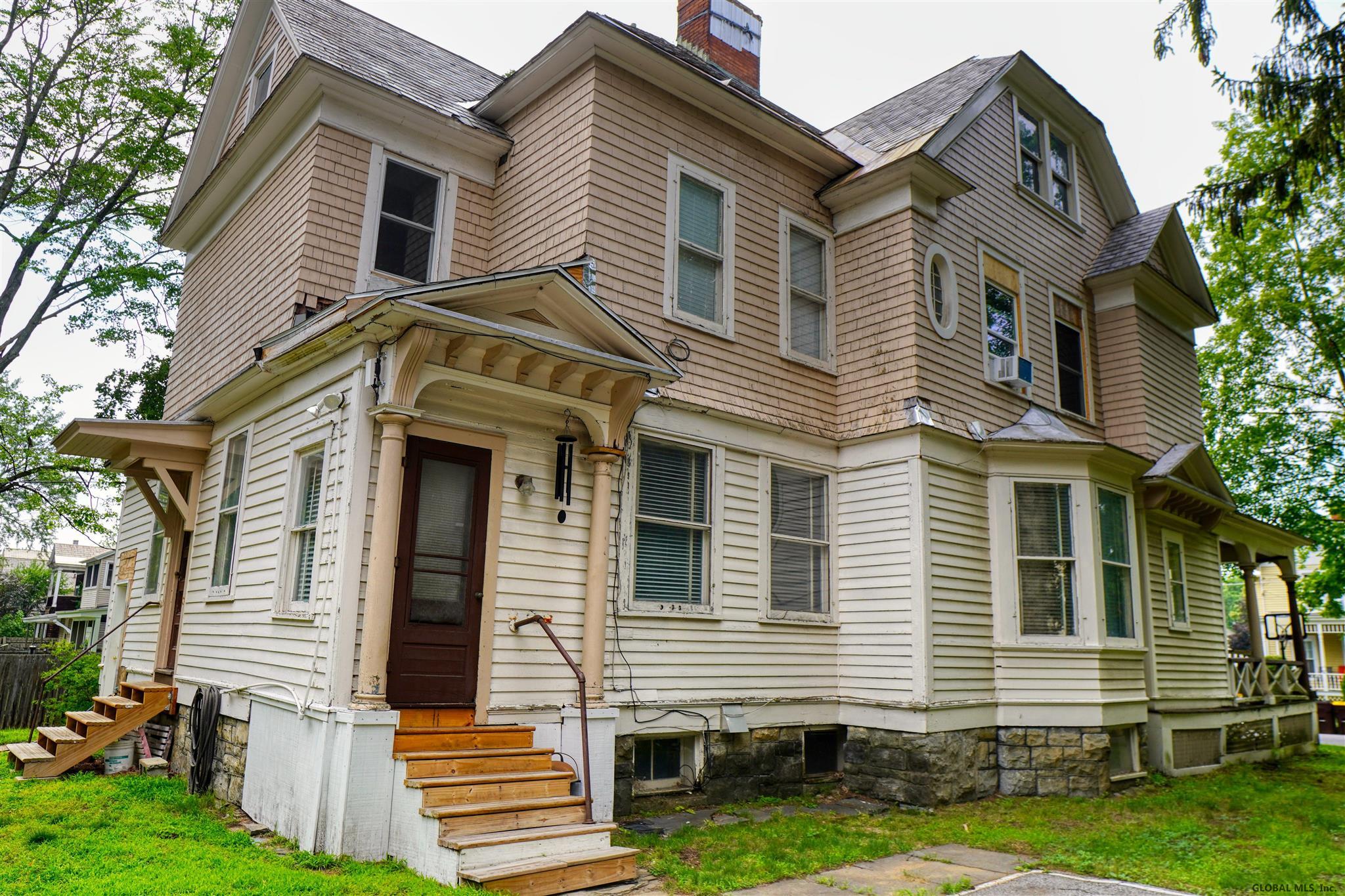 190 Ridge St, Glens Falls, NY Property Listing from DaviesDavies