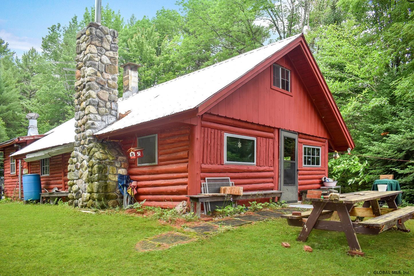 277 HOLLOW RD in Schroon Lake, NY Listed For 179,000.00 by Walter