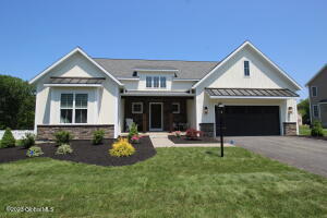 14 Essie Lane, Troy, NY 12180