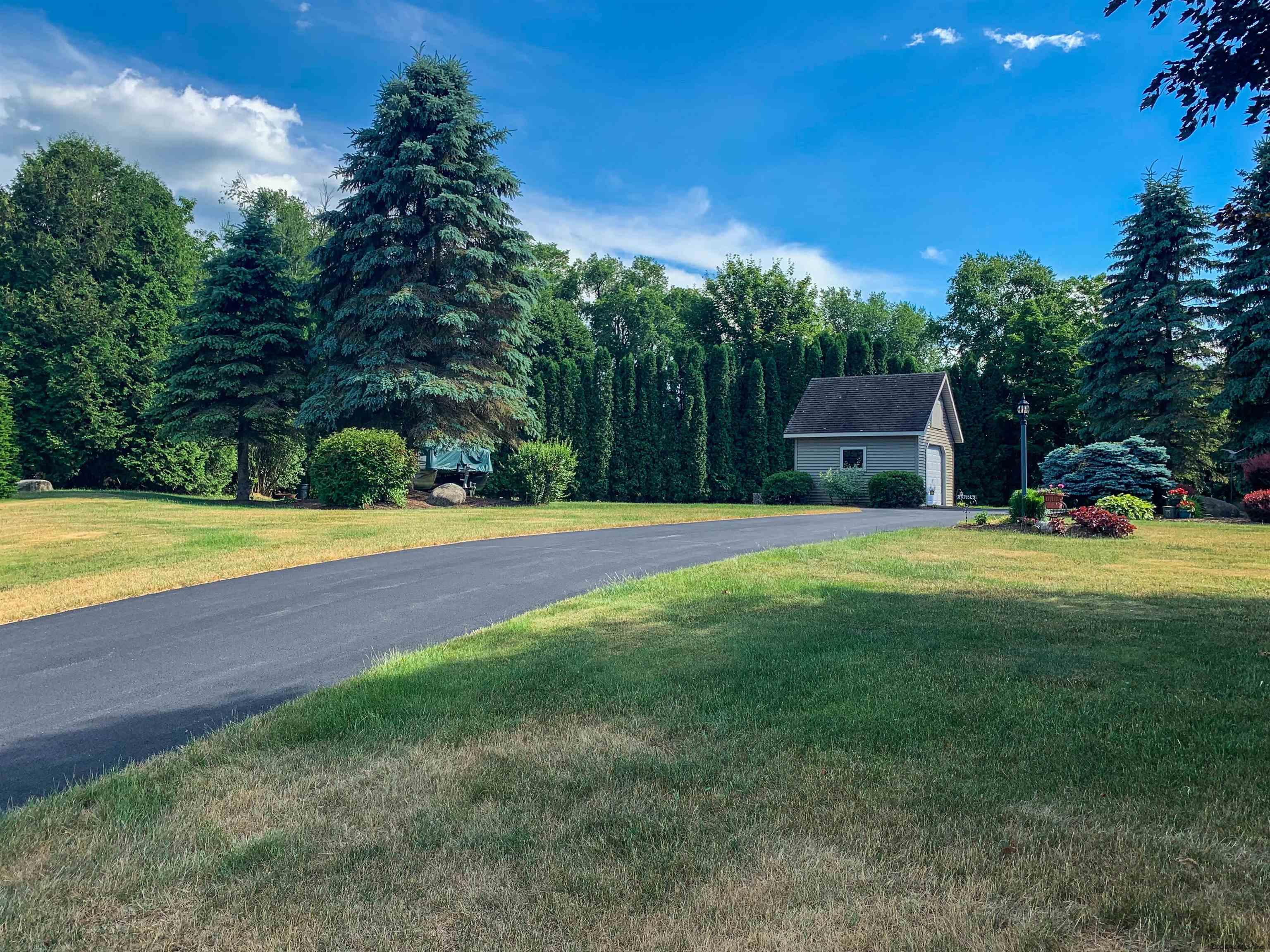 2 Goodman Ct, Burnt Hills, NY Property Listing from DaviesDavies
