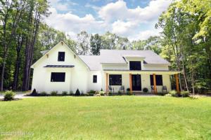 257 Daniels Road, Saratoga Springs, NY 12866