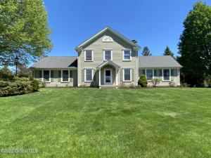25 Masters Common South, Queensbury, NY 12804