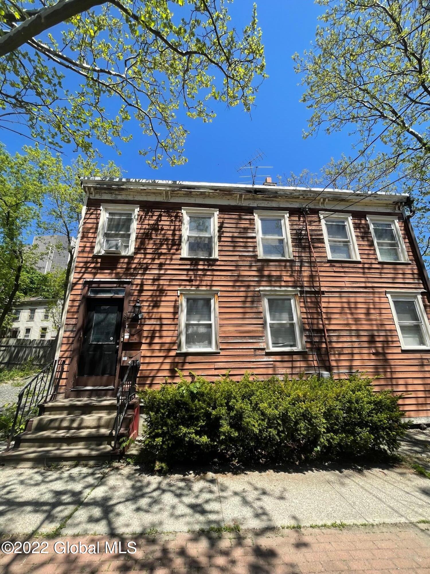 33 Myrtle Avenue in Albany, NY Listed For 174,900.00 by Shane Mahar