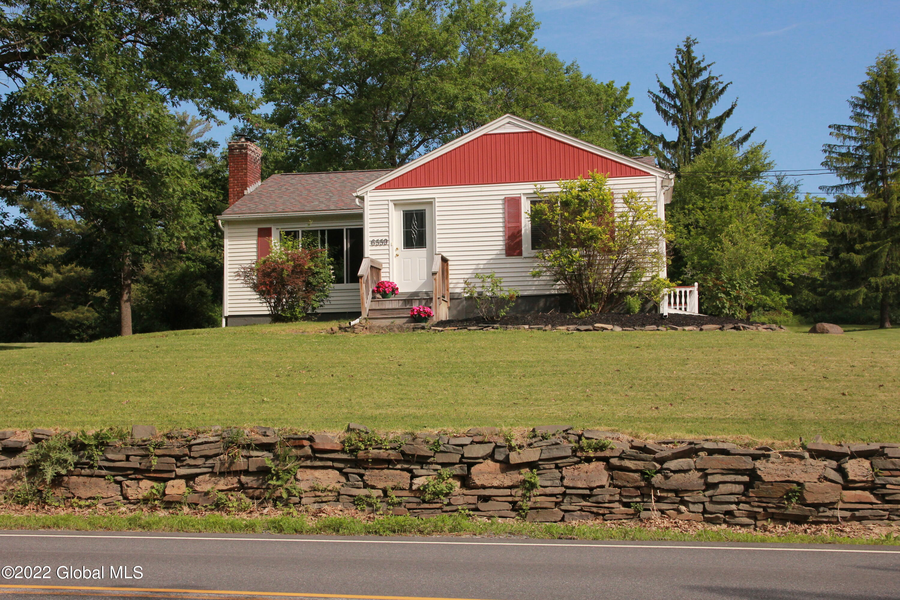 6559 Dunnsville Rd in Altamont, NY Listed For 279,000.00 by Darlene