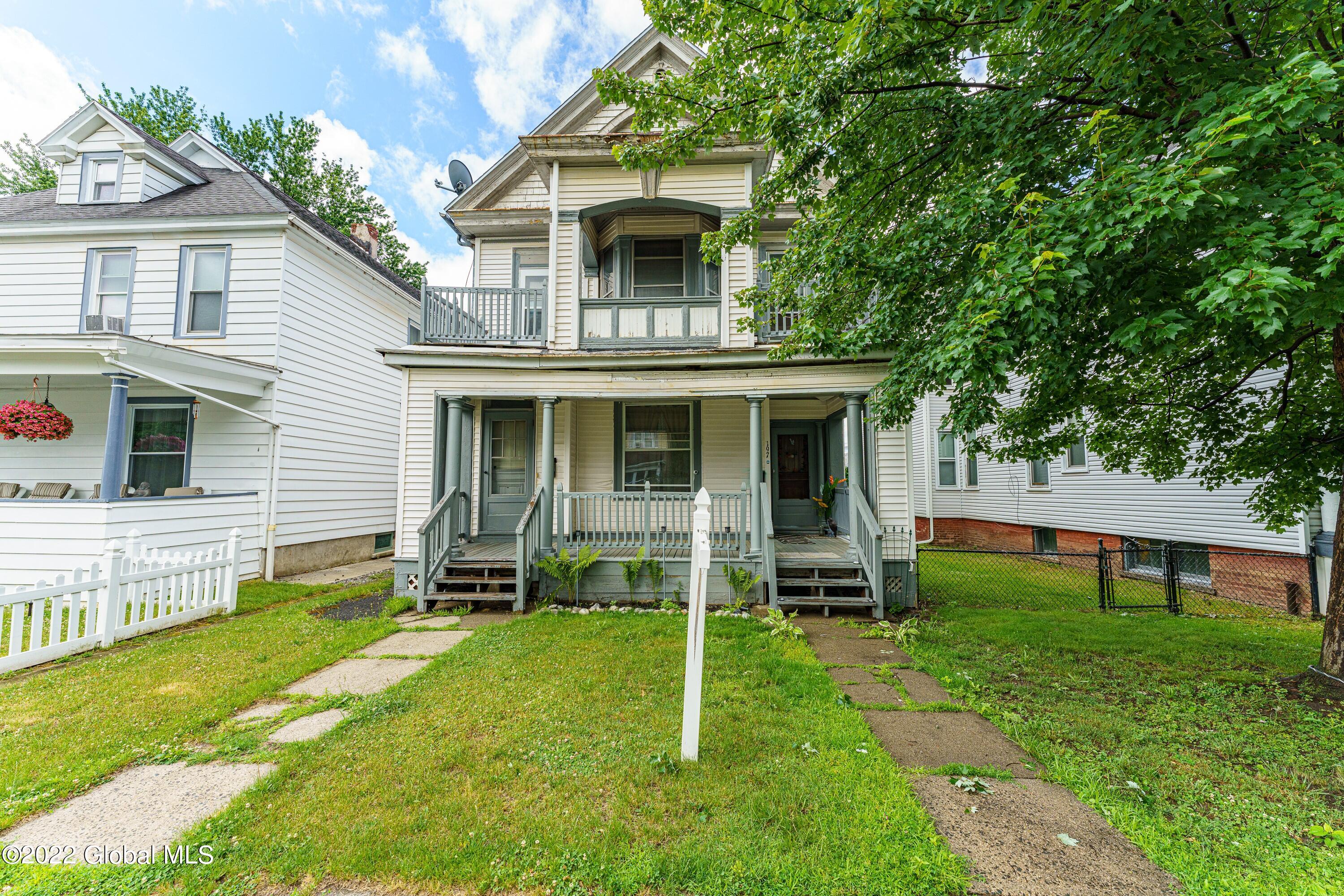 197-6th-ave-in-troy-ny-listed-for-149-000-00-by-sara-savoca-for