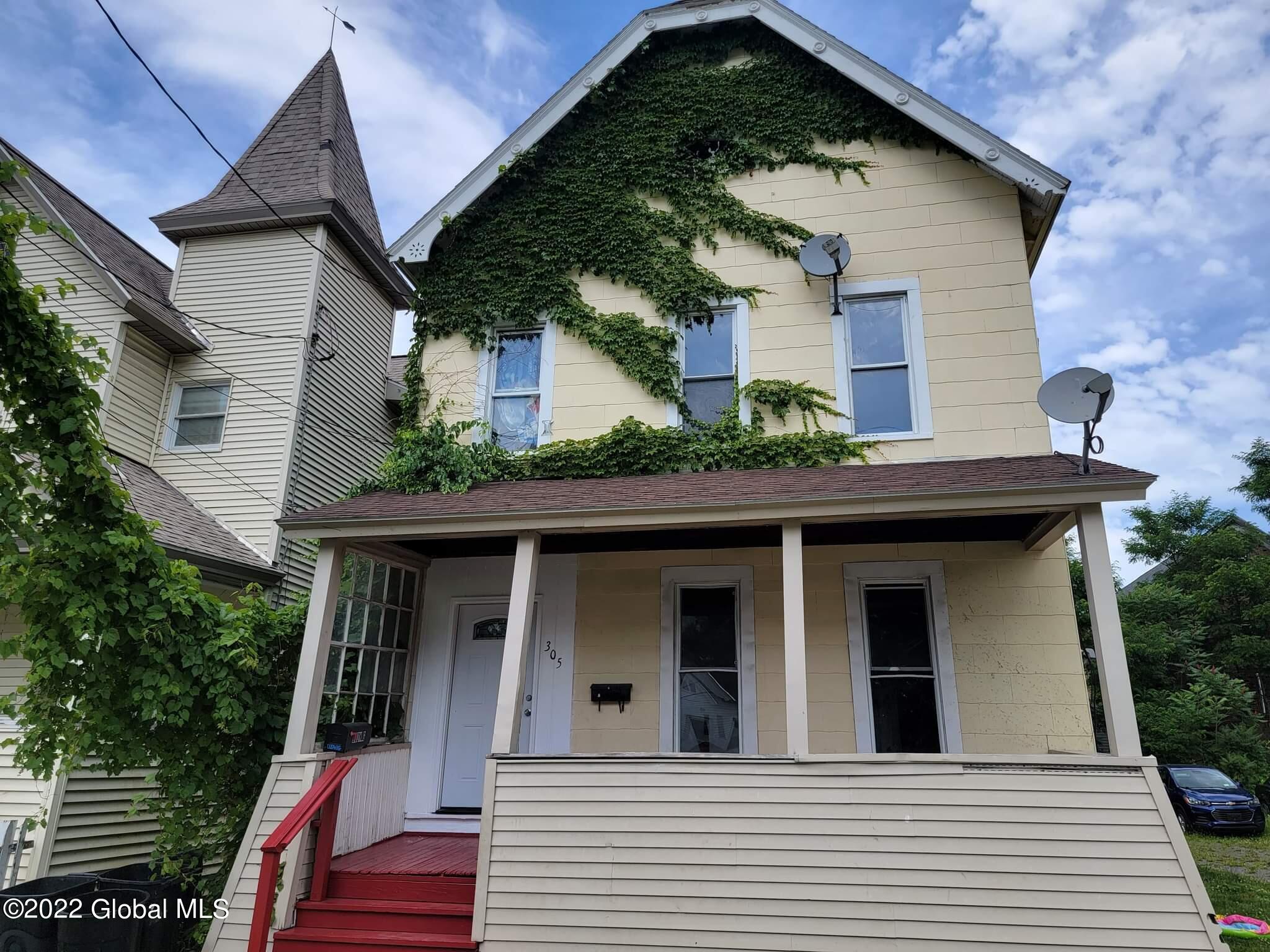 305 Grand Street In Amsterdam NY Listed For 159 000 00 By Palmiro 