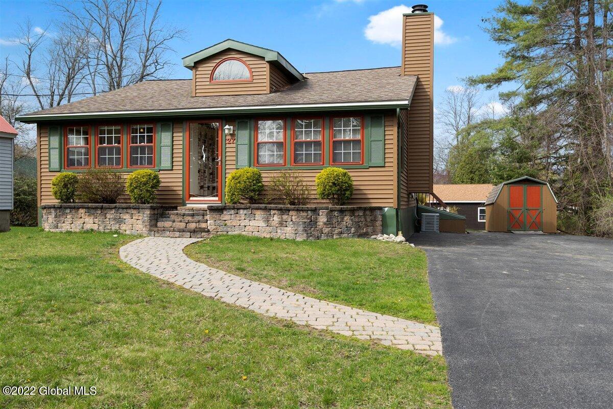 27 Holly Lane in Lake NY Listed For 450,000.00 by Nicole