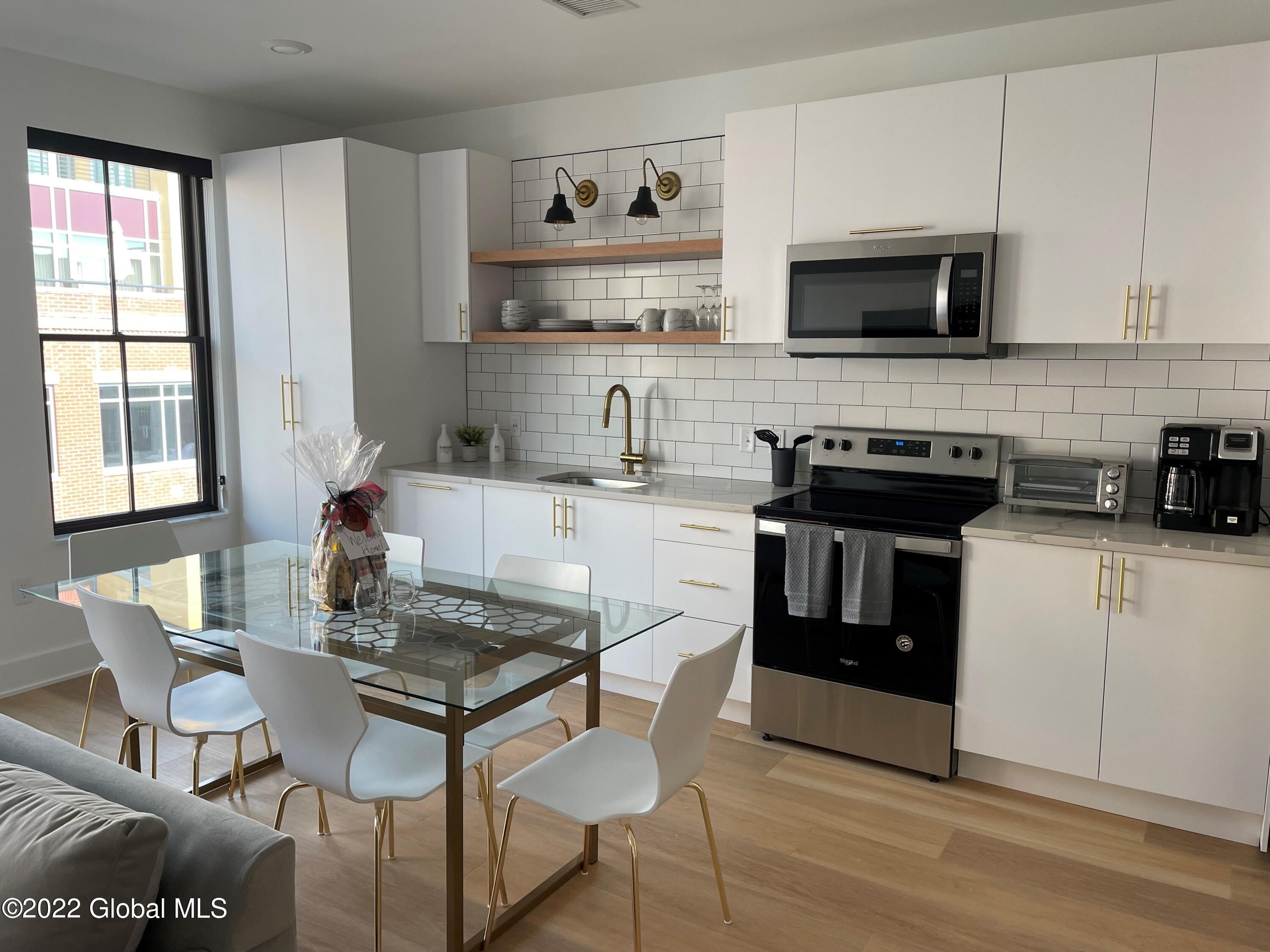 385 Broadway , Saratoga Springs, NY Property Listing from DaviesDavies