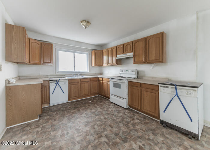 112 COTTAGE Street in Oriskany, NY Listed For 51,000.00 by Neven