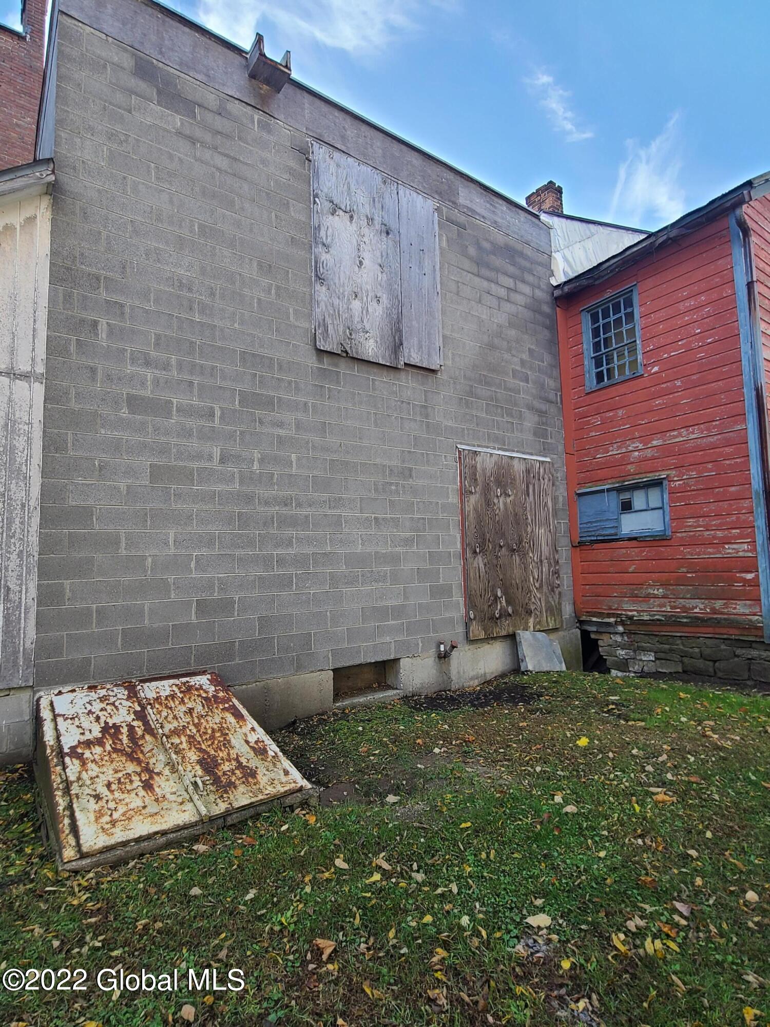 1214 Bridge Street in Saint Johnsville, NY Listed For 149,999.00 by