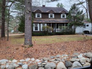 44 Willow Road, Queensbury, NY 12804