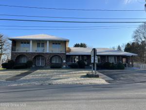 1820 Stuart Street, Schenectady, NY 12303