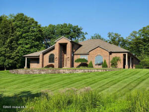 173 W Sand Lake Road, Wynantskill, NY 12198