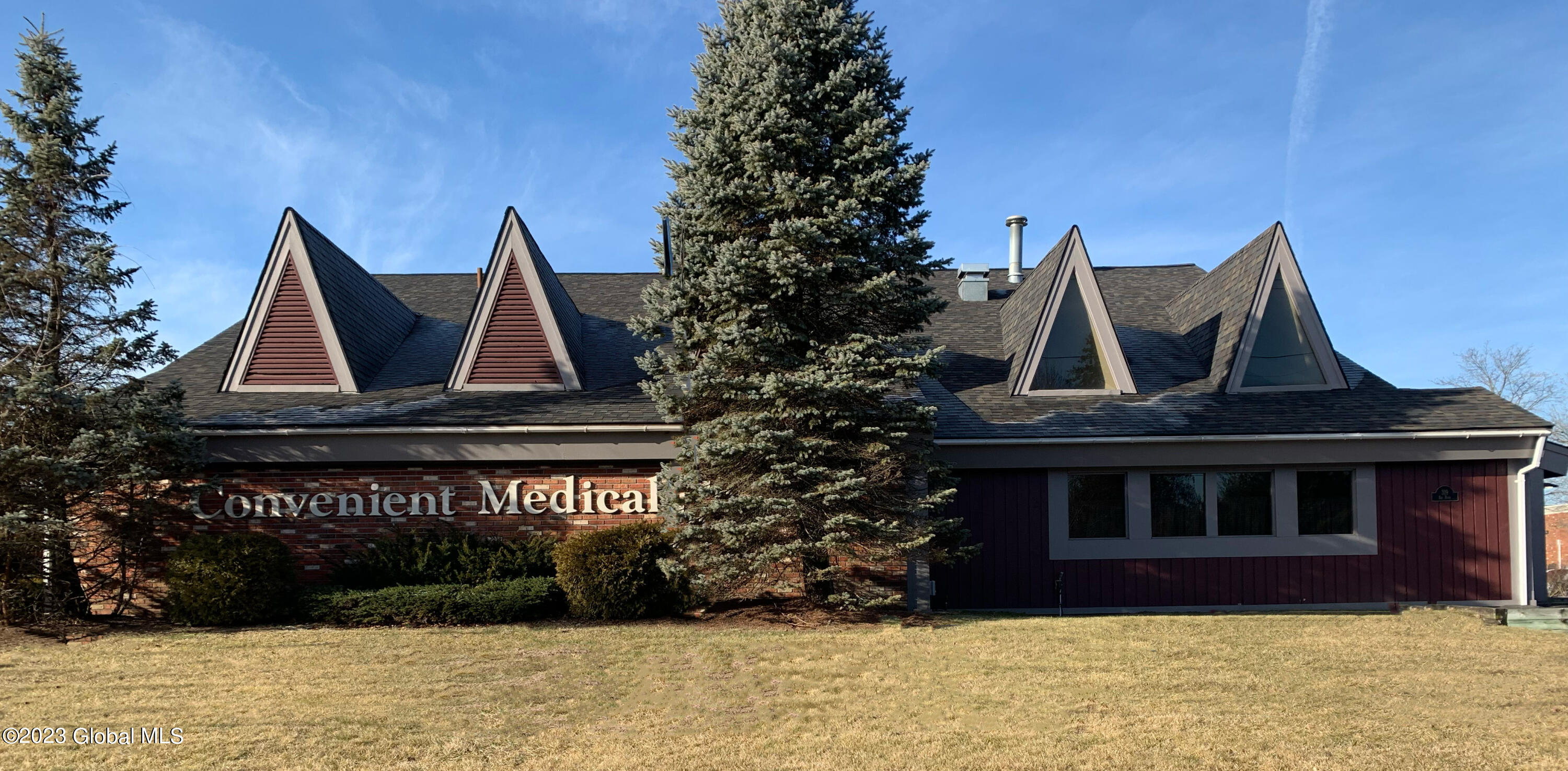 319 Bay Road, Queensbury, NY Property Listing from DaviesDavies