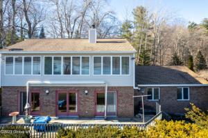 89 Old Canal Road, Halfmoon, NY 12065