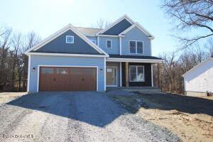 7 Essie Lane, Troy, NY 12180