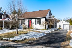 32 Alden Court Delmar, NY 12054