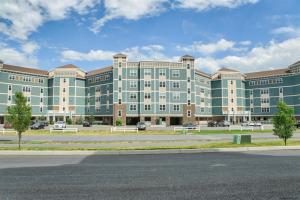 1101 Captains Lookout, Cohoes, NY 12047