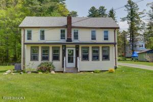 203 E Shore Rd W, Caroga Lake, NY 12032