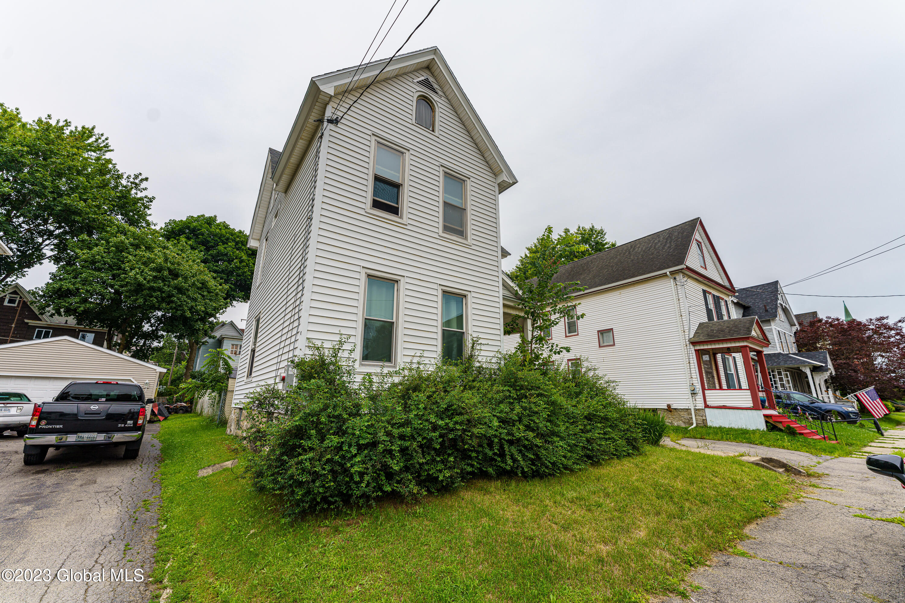 21 Trinity Place, Amsterdam, NY Property Listing from DaviesDavies