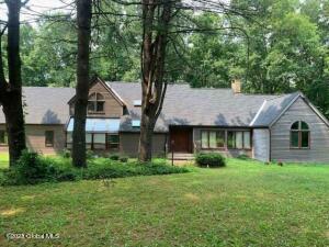 72 Lyndon Road, Queensbury, NY 12804