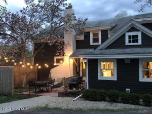 15 Chathem Street, Kinderhook, NY 12106