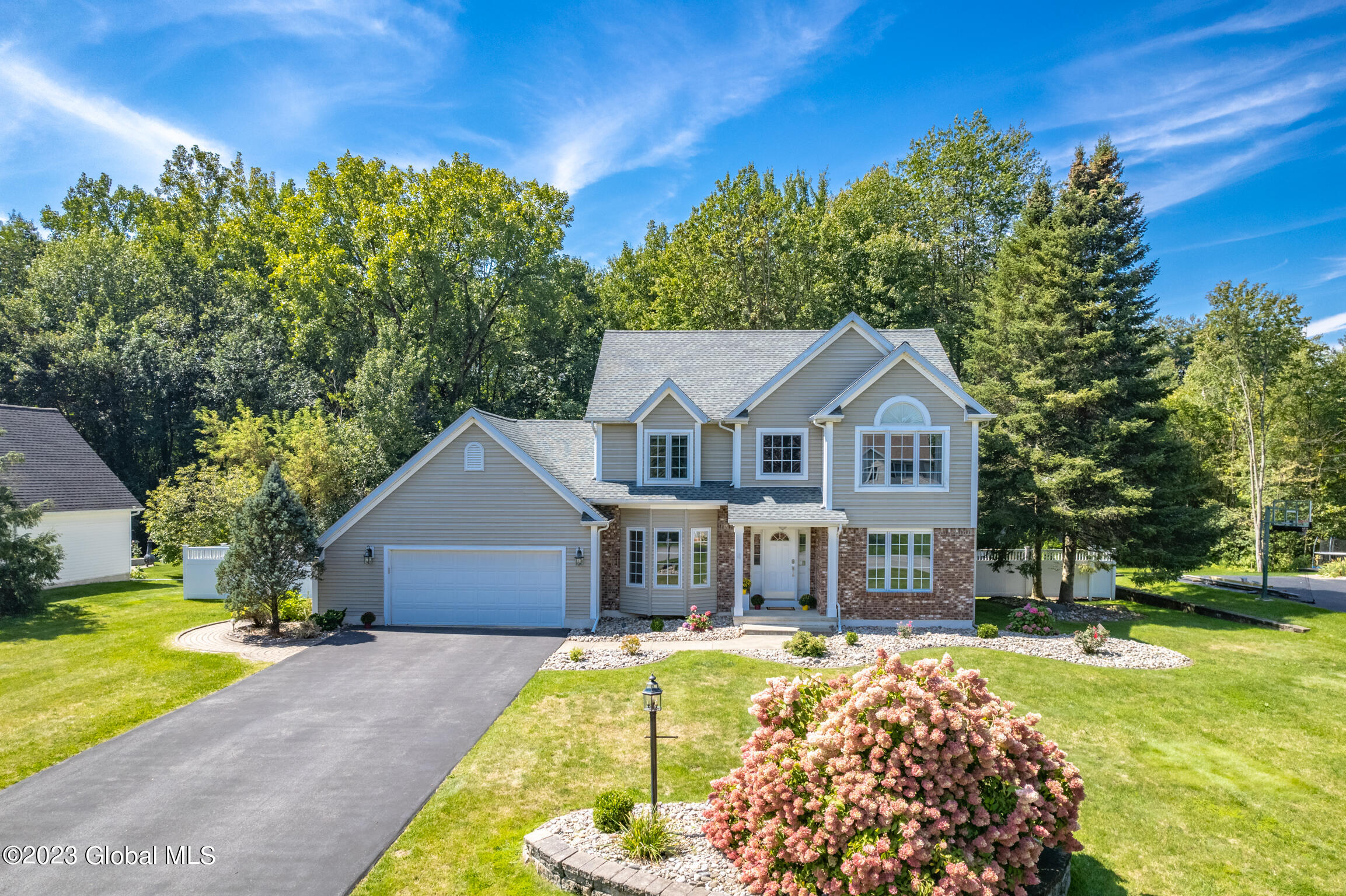 4 Mohican Way, Waterford, NY Property Listing from DaviesDavies