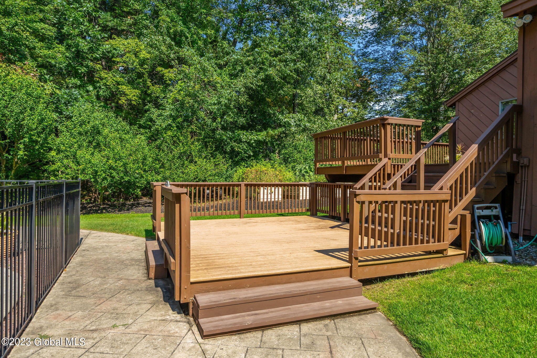 217 W Bentwood Court in Albany, NY Listed For 595,000.00 by Kevin