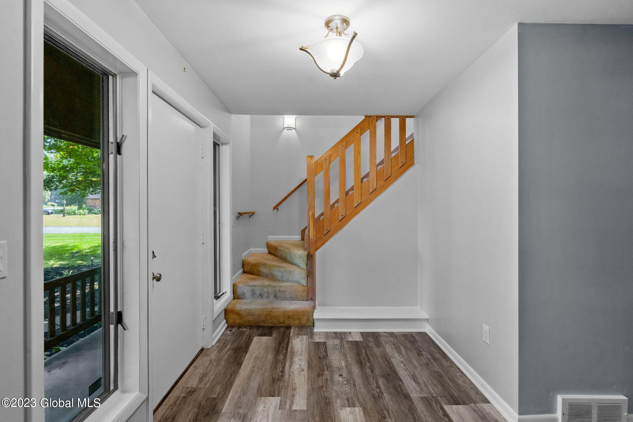 217 W Bentwood Court in Albany, NY Listed For 595,000.00 by Kevin