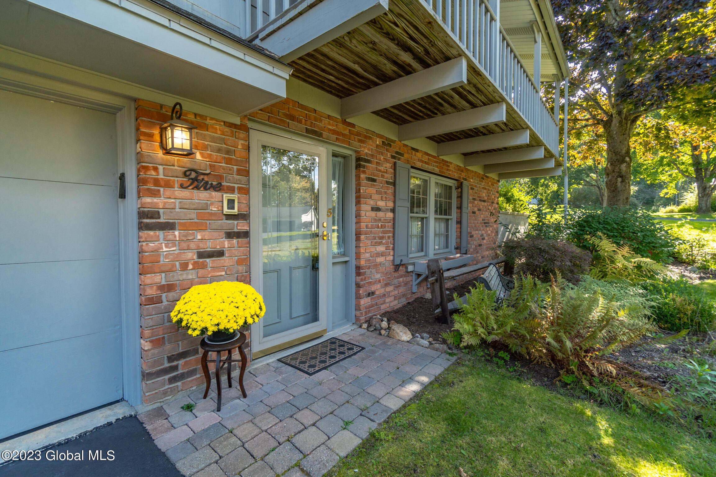 5 Tomahawk Place in Johnstown, NY Listed For 289,000.00 by Junell