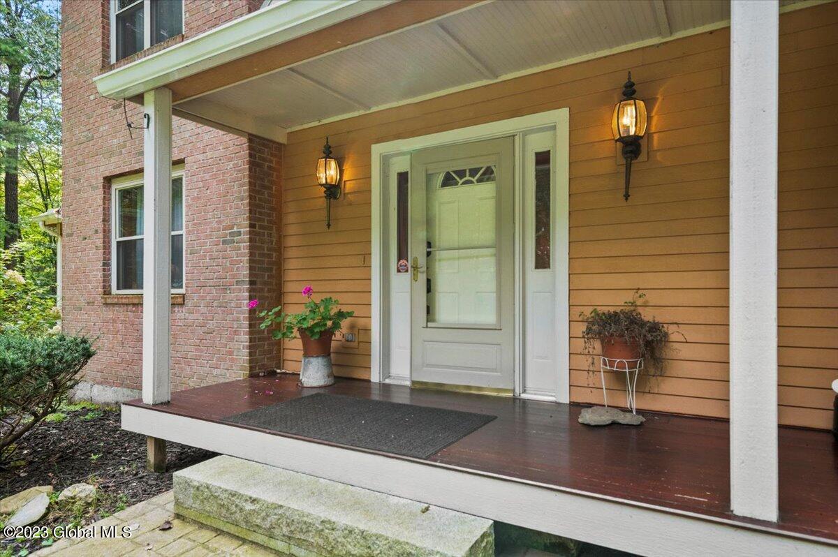 314 Burgoyne Road in Saratoga Springs, NY Listed For 656,000.00 by