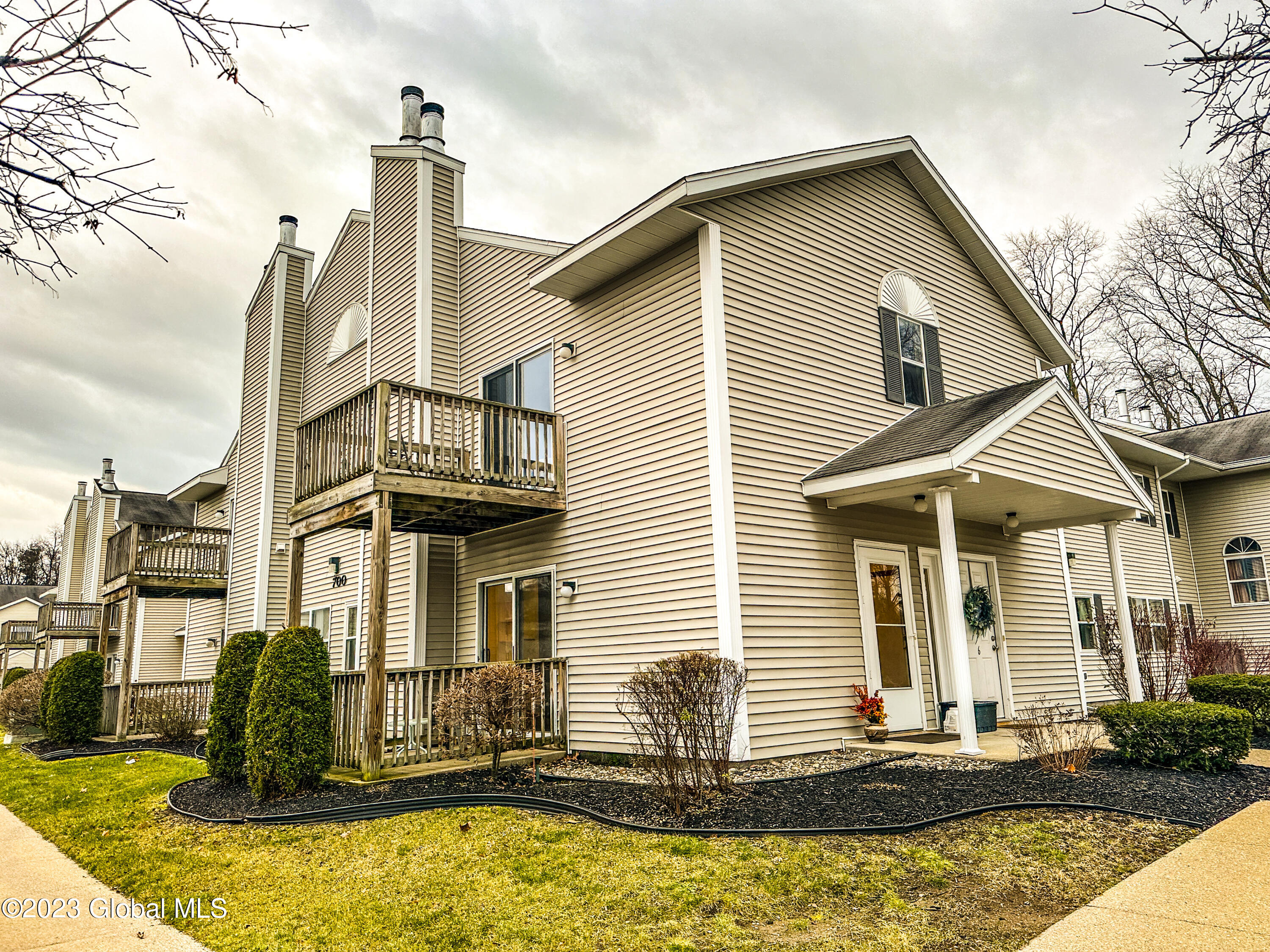 705 Greenwich Drive, Albany, NY Property Listing from DaviesDavies