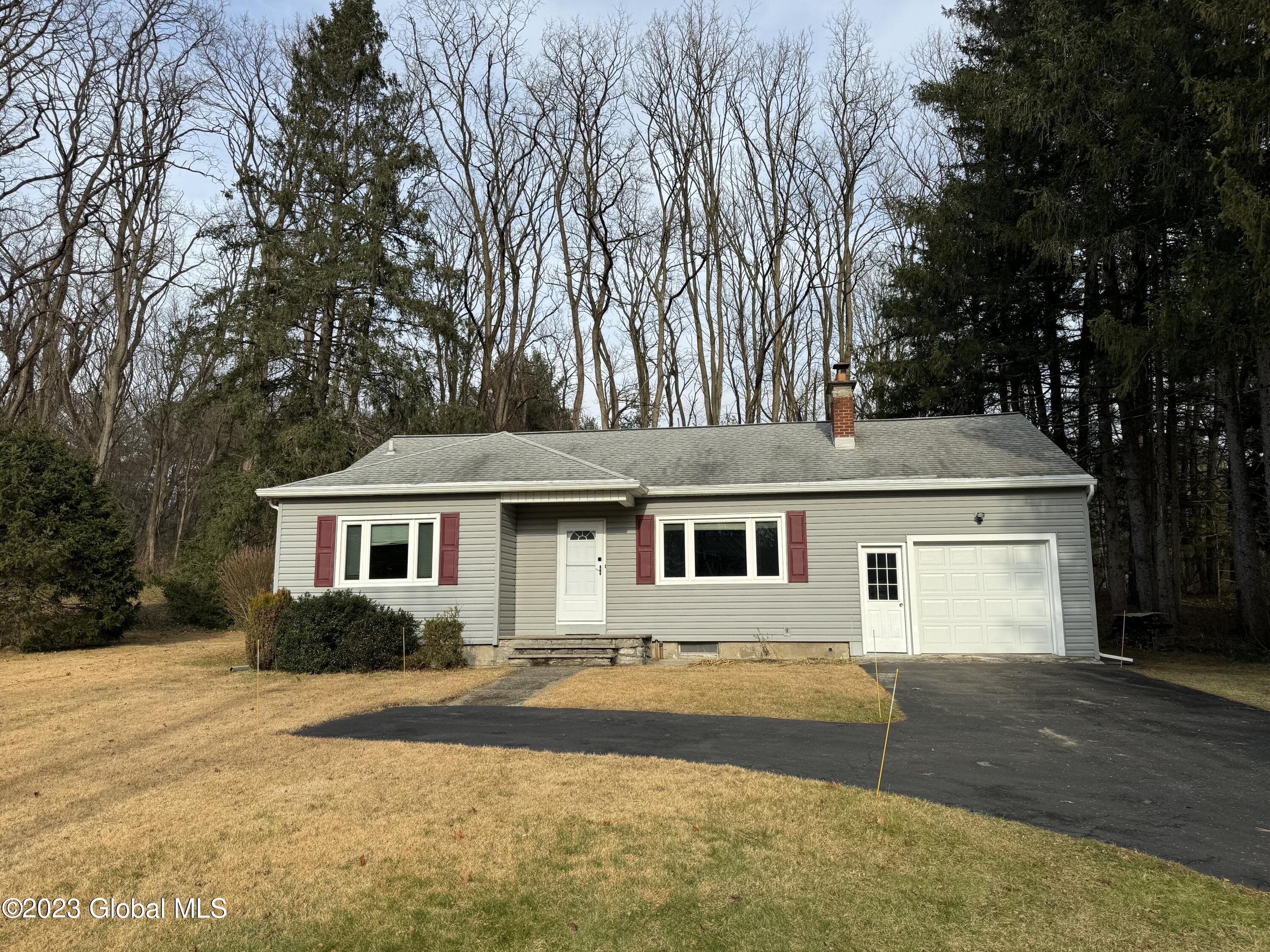 154 Willow Street, Guilderland, NY Property Listing from DaviesDavies
