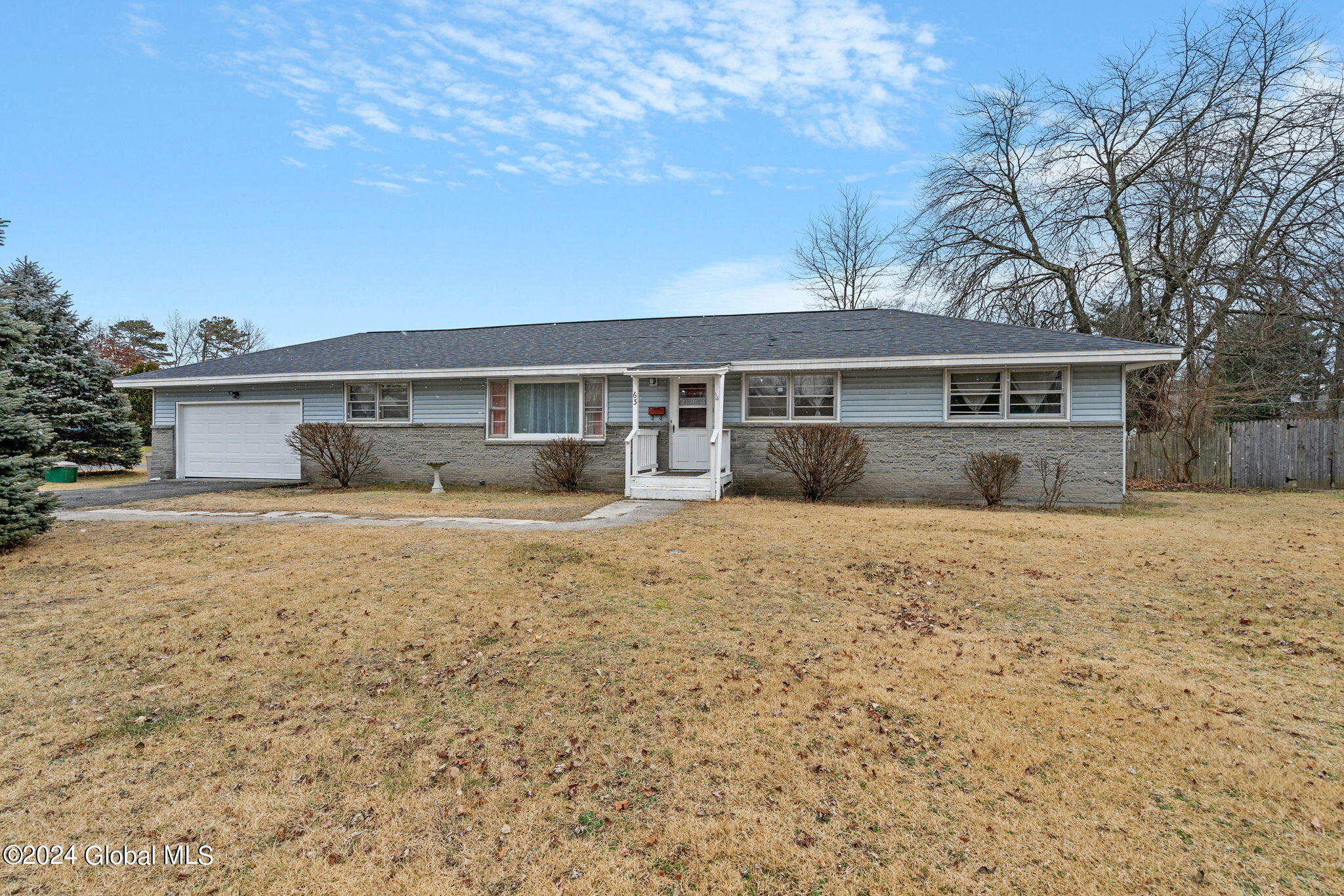 63 Tull Drive, Colonie, NY Property Listing from DaviesDavies