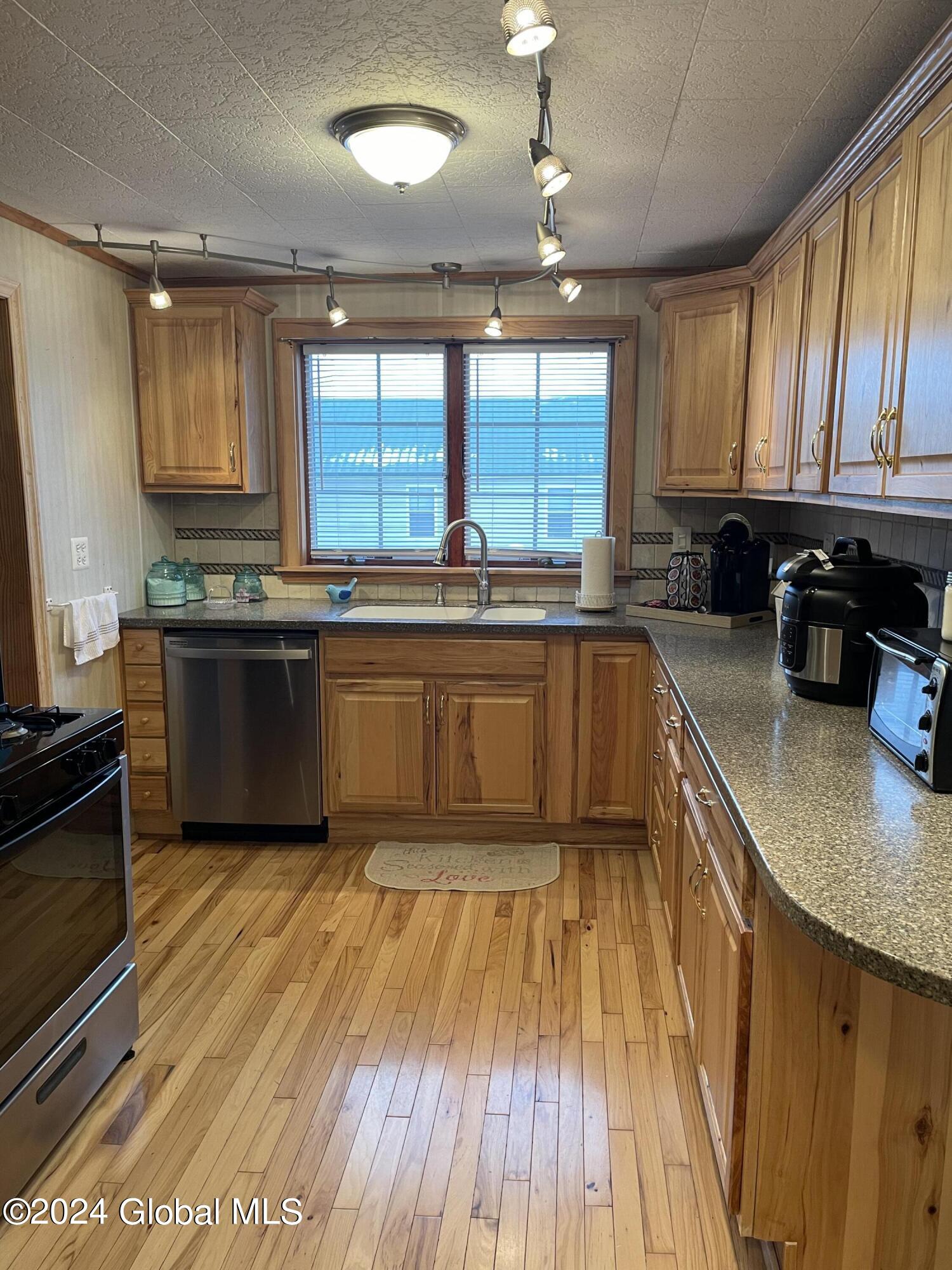 871 State HIghway 162 in Sprakers, NY Listed For 167,000.00 by Jessica