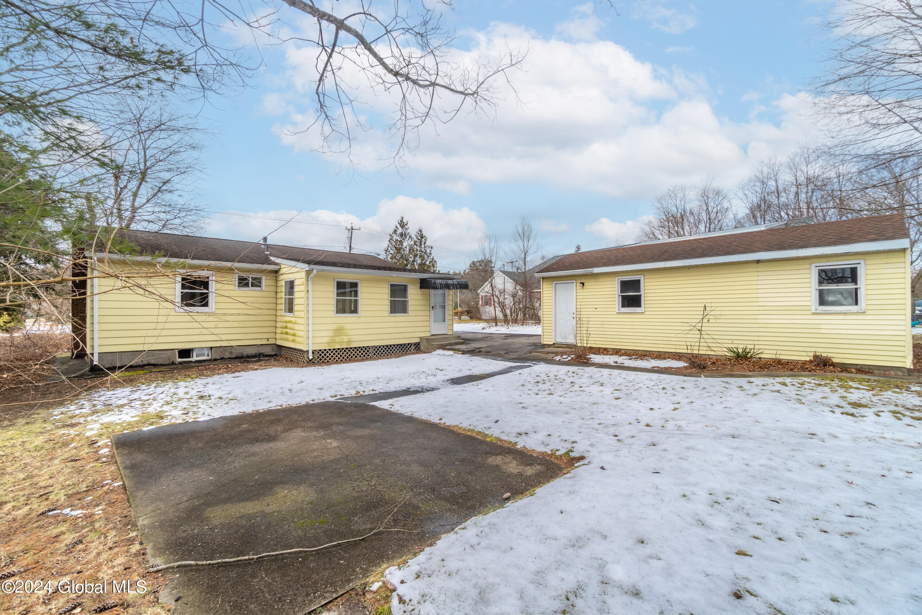 3513 Carman Road in Schenectady, NY Listed For 229,000.00 by Darlene