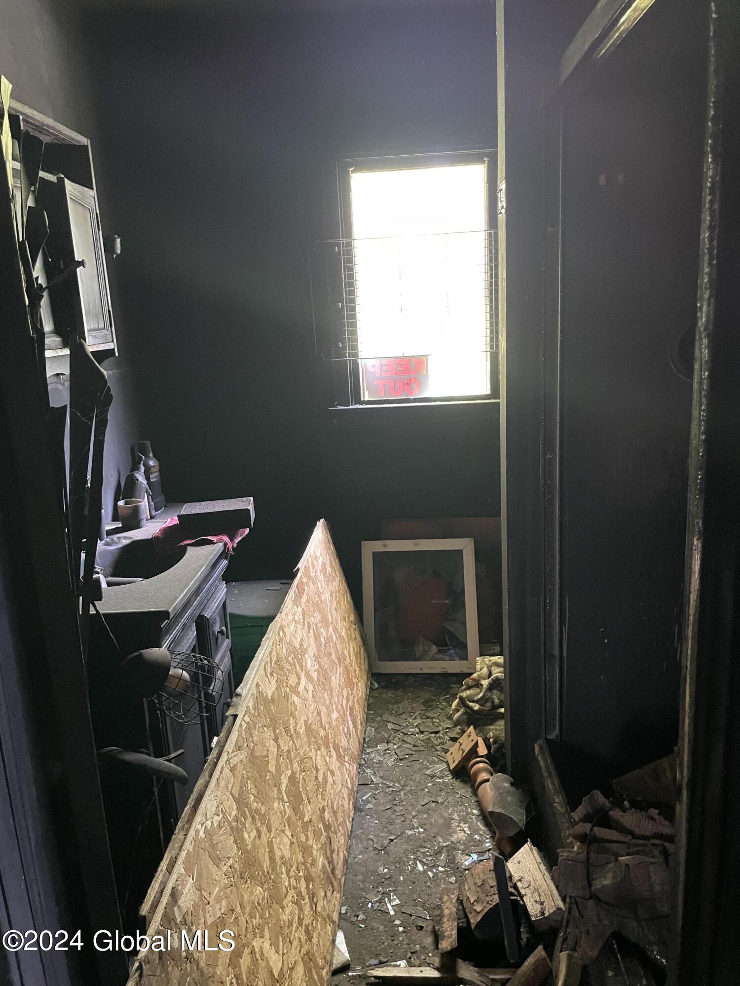 571 McQueen Road in Amsterdam, NY Listed For 69,900.00 by Destiny