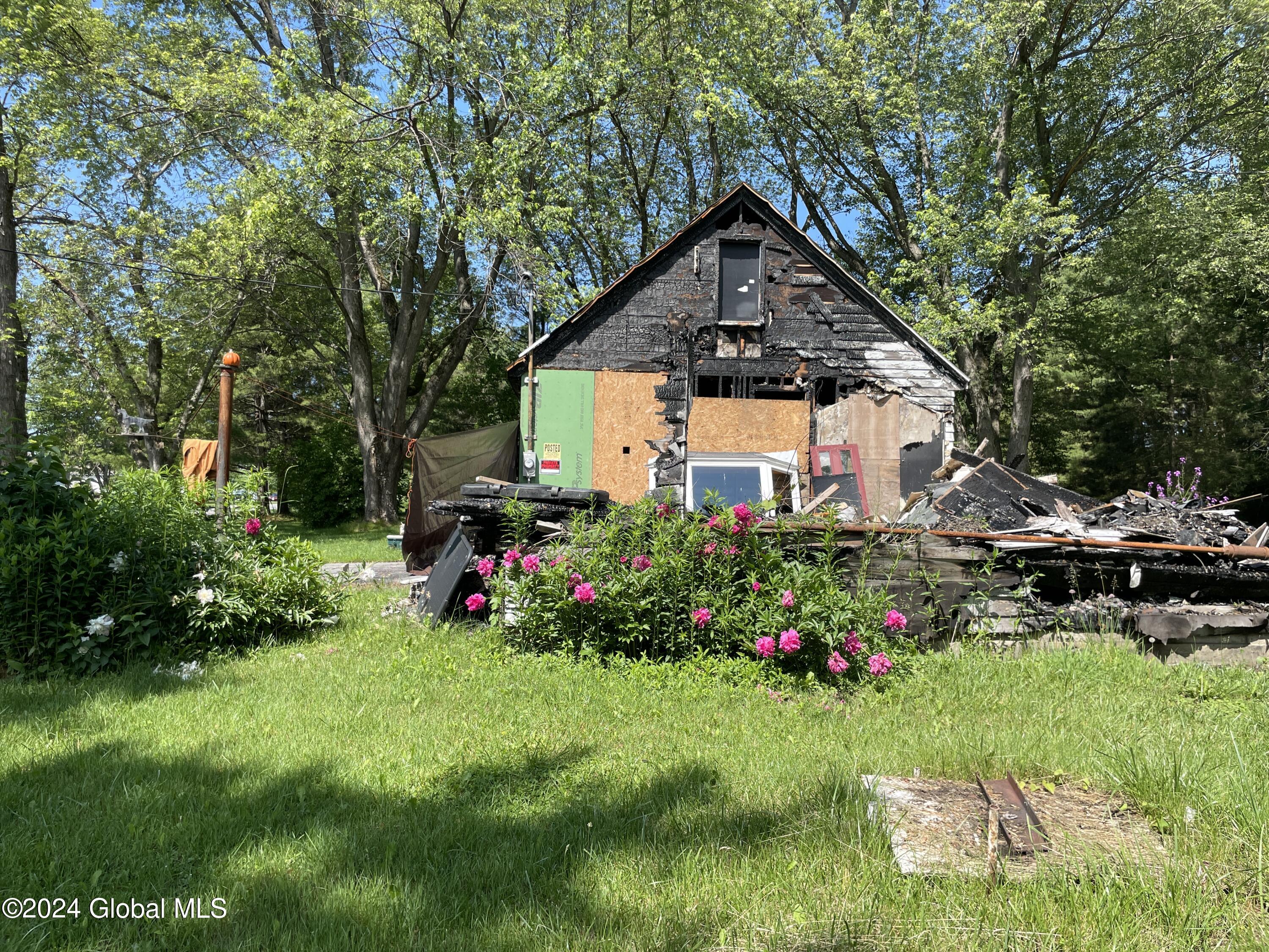 571 McQueen Road In Amsterdam NY Listed For 69 900 00 By Destiny 571-mcqueen-road-in-amsterdam-ny-listed-for-69-900-00-by-destiny
