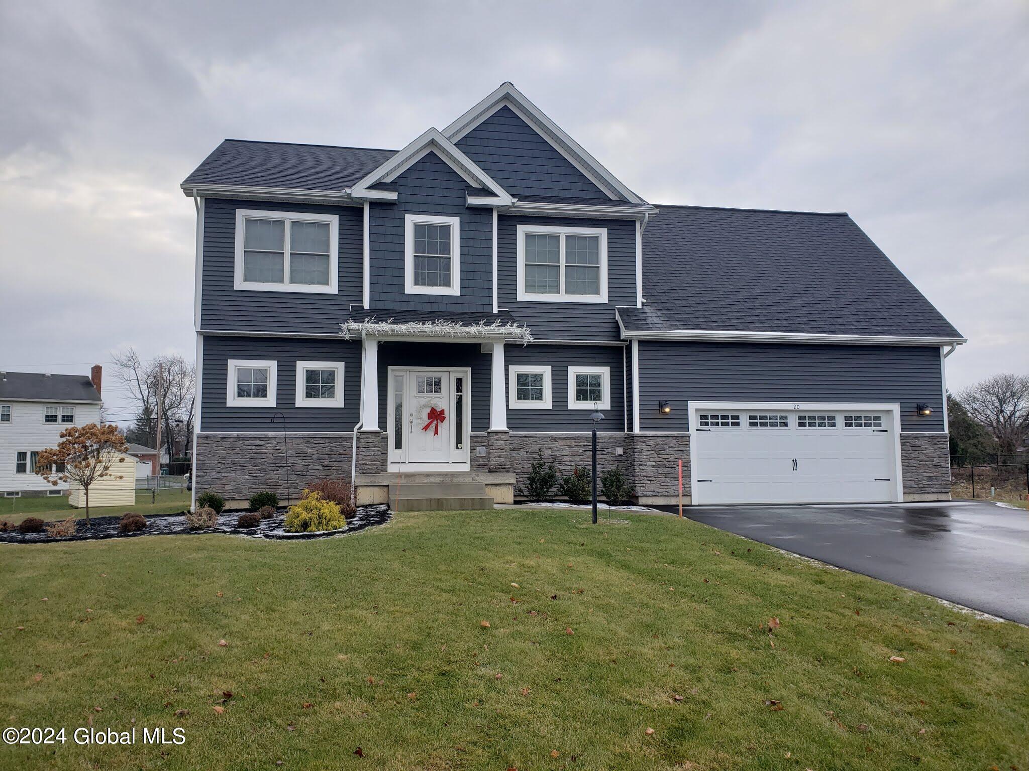 5 Royal Court, Cohoes, NY Property Listing from DaviesDavies