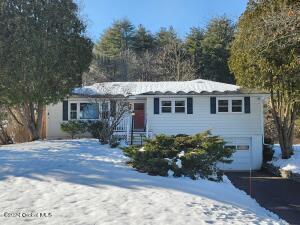99 West Mountain Rd, Queensbury, NY 12804