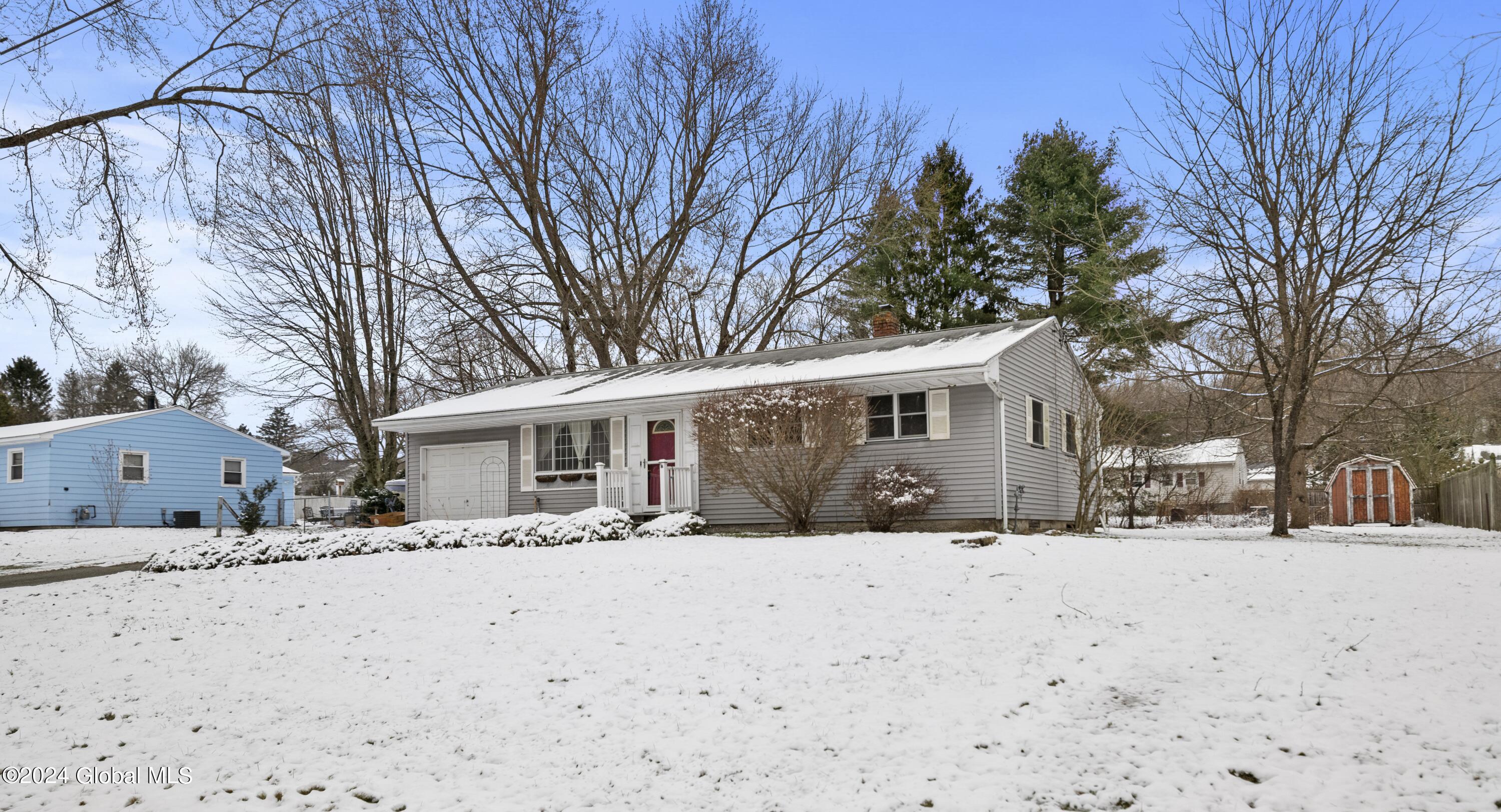 1004 Cloverlawn Road in Troy, NY Listed For 235,000.00 by Nicole
