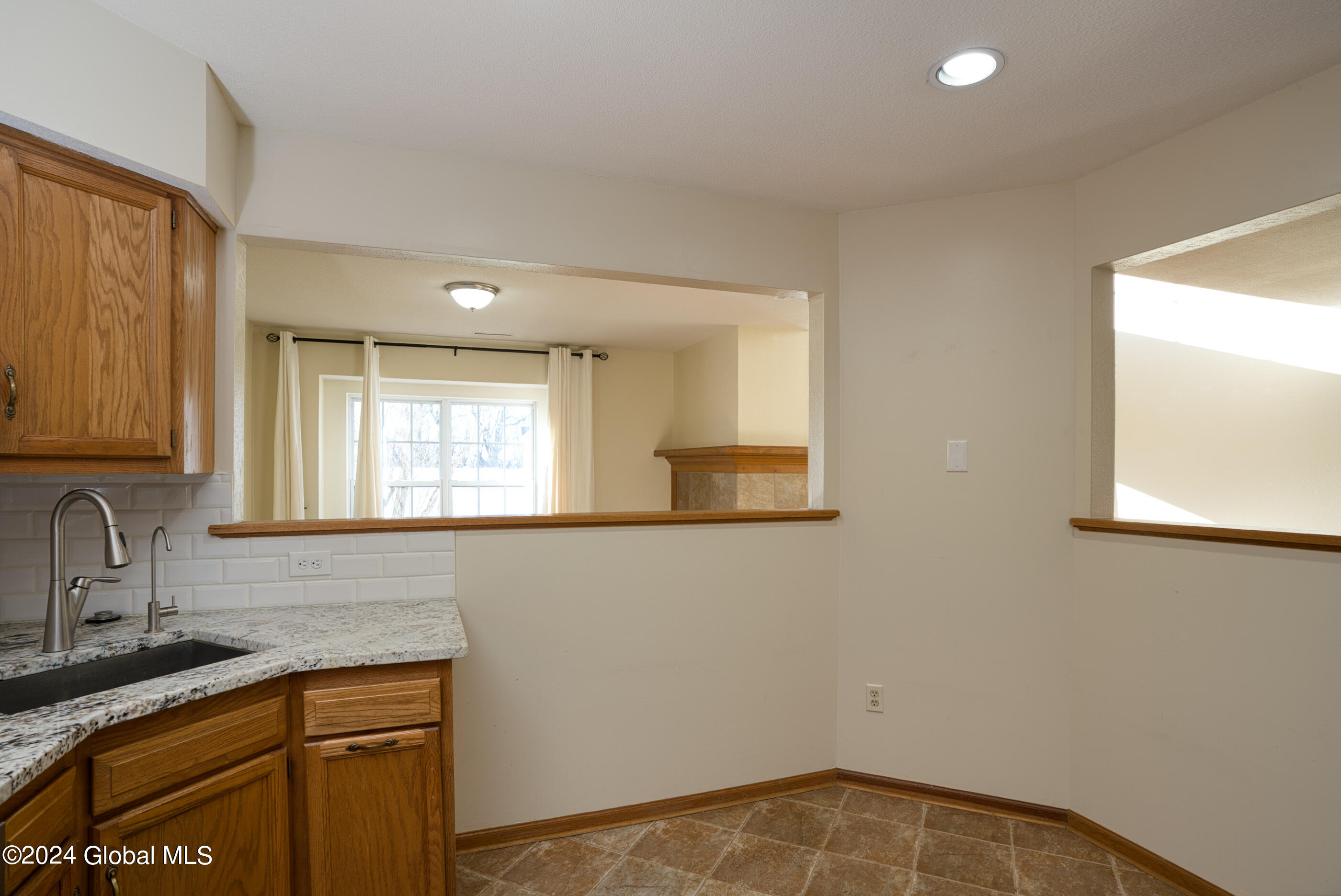 3 Malibu Hill in Rensselaer, NY Listed For 285,000.00 by Jeffrey P