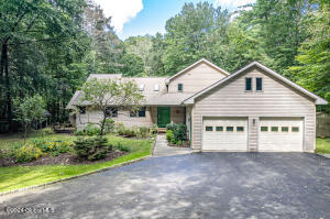 31 Luther Road Saratoga Springs, NY 12866